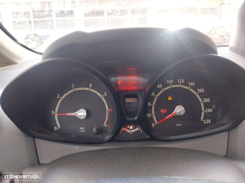 Ford Fiesta 1.25 Trend - 6