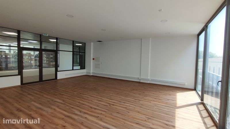 Arrendamento Loja/Escritório - Edifício Bellevue - Figueira da Foz - Grande imagem: 2/9