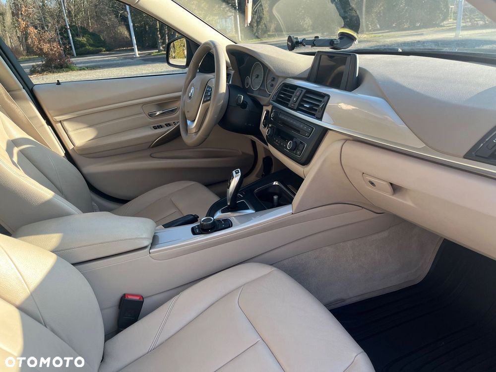 BMW Seria 3 328i - 19