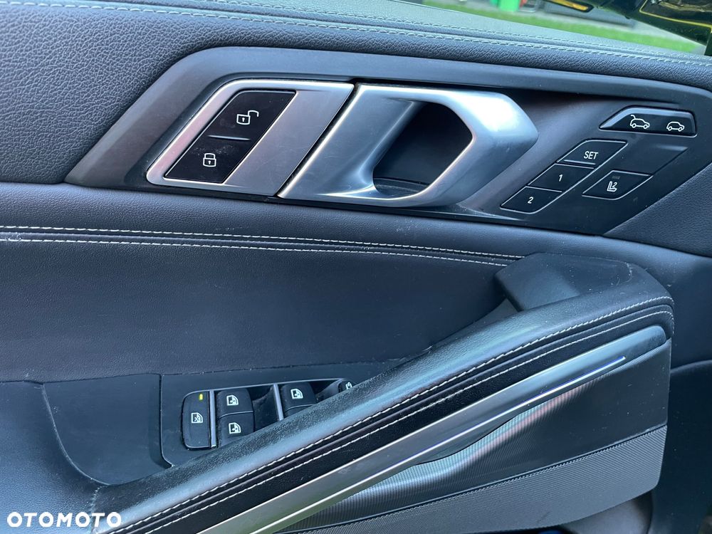 BMW X6 xDrive30d - 9