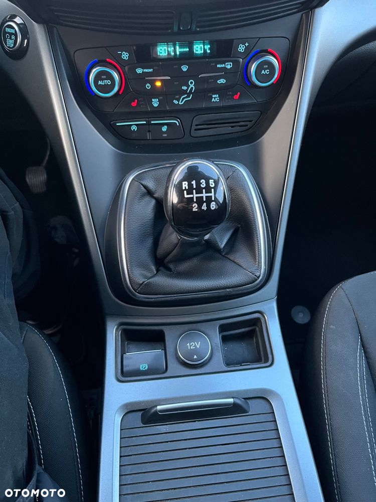 Ford Kuga 1.5 EcoBoost FWD Titanium ASS - 35