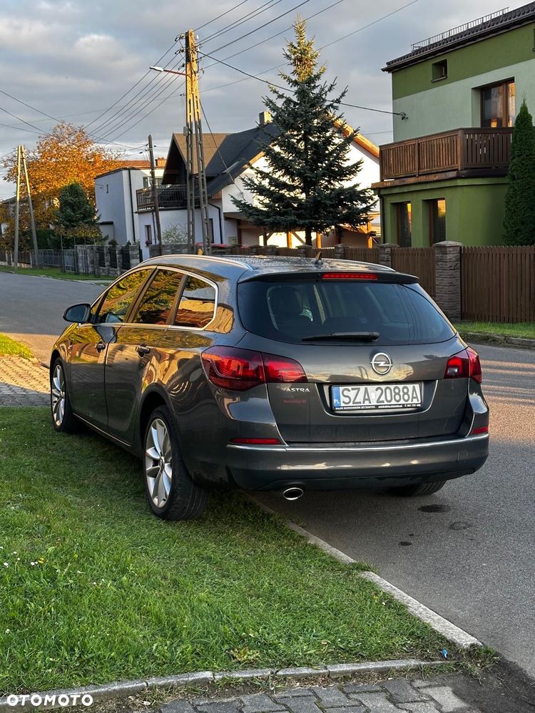Opel Astra 1.4 Turbo Sports Tourer - 2