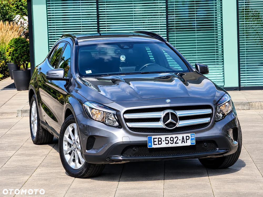 Mercedes-Benz GLA 200 d Activity Edition - 1