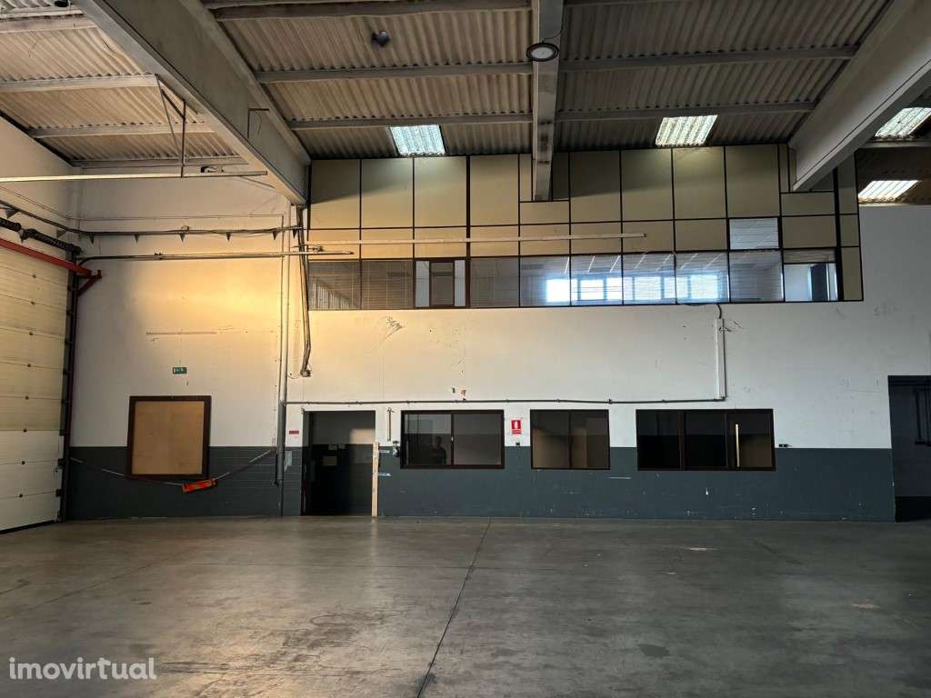 Armazém para alugar Zona Industrial da Maia - Grande imagem: 3/22