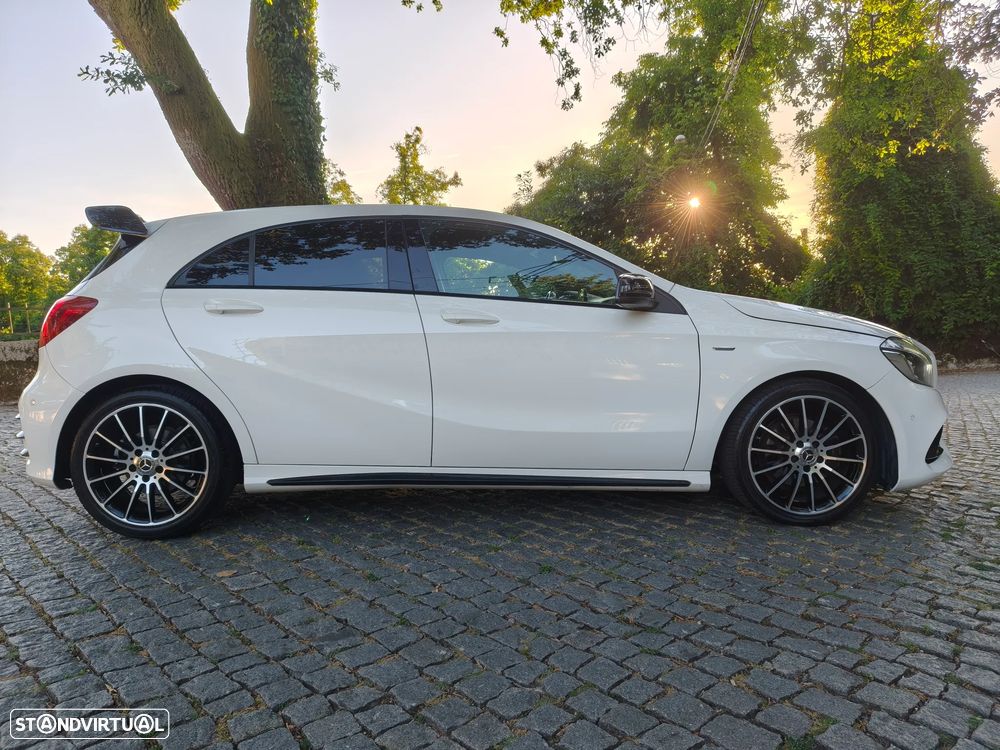 Mercedes-Benz A 180 d 7G-DCT AMG Line - 17
