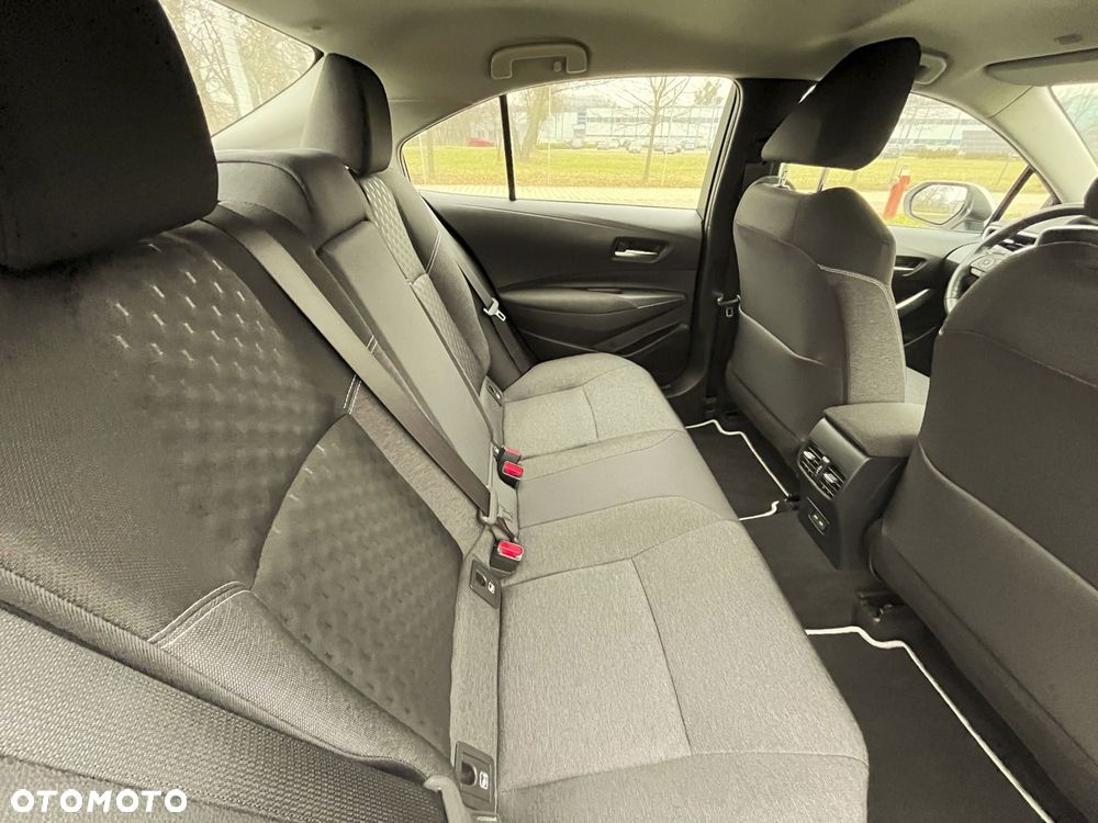 Toyota Corolla 1.8 Hybrid Comfort - 12