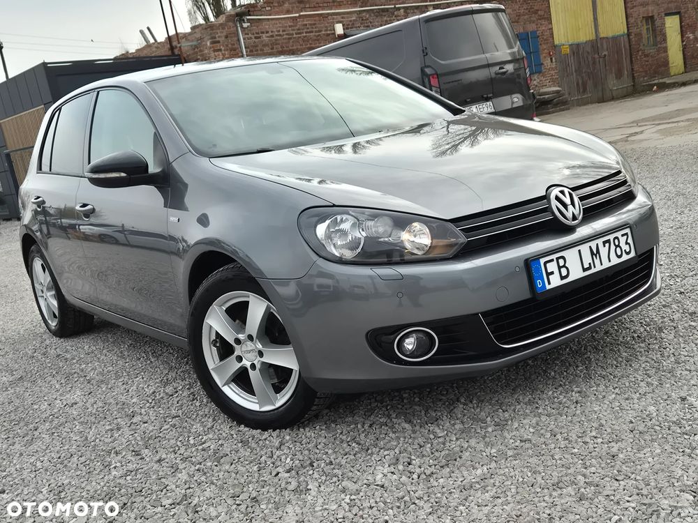 Volkswagen Golf 2.0 TDI DPF DSG MATCH - 17