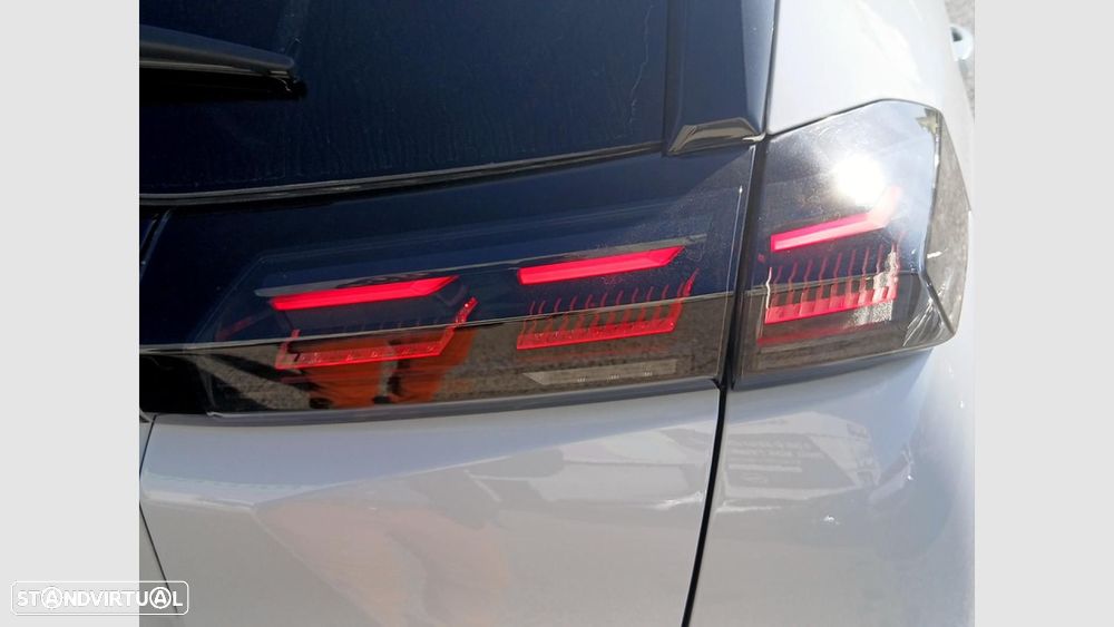 Peugeot 2008 1.2 Hybrid Allure e-DCS6 - 10