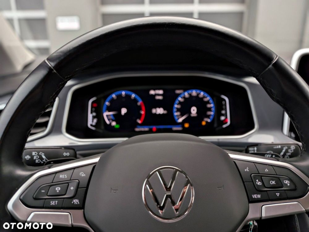 Volkswagen T-Roc 1.5 TSI Style DSG - 24