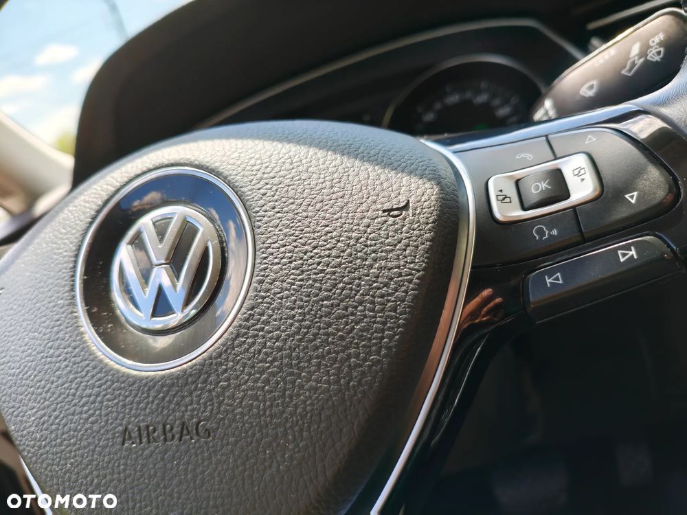 Volkswagen Passat 2.0 TDI BMT Highline DSG - 23