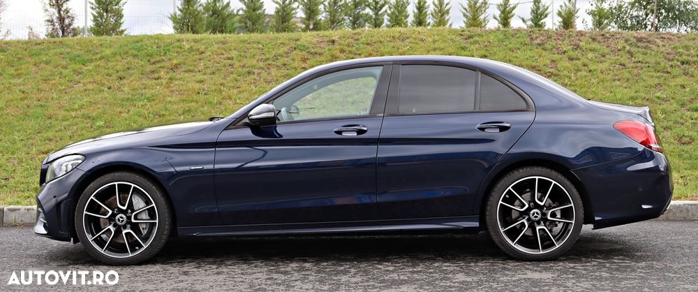 Mercedes-Benz C 300 e 9G-TRONIC AMG Line - 12