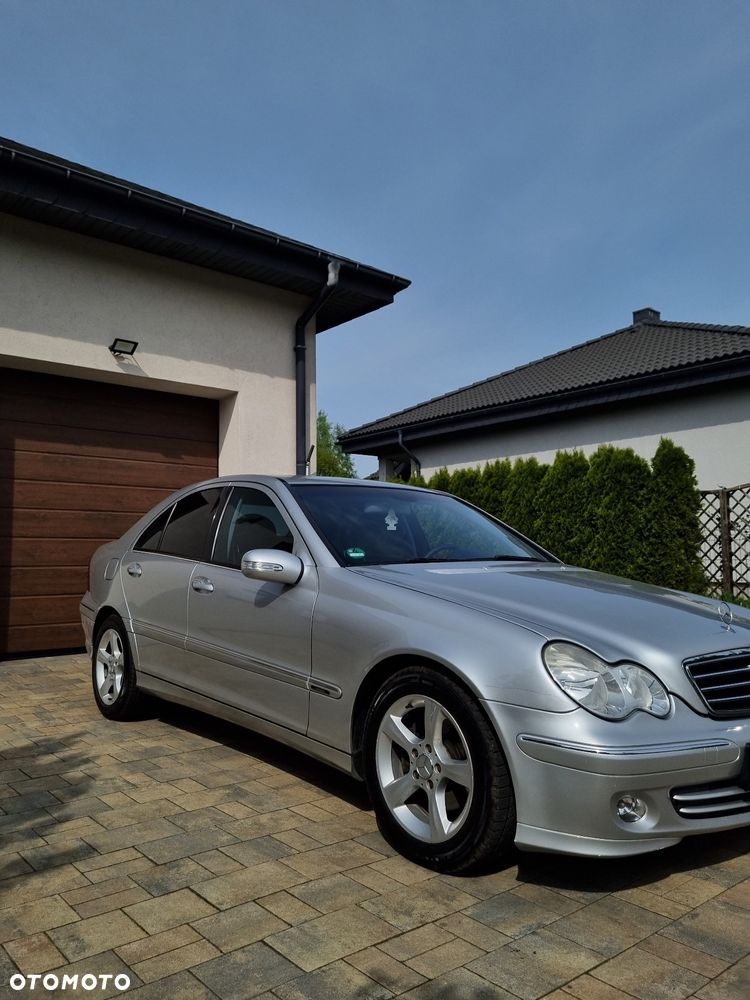 Mercedes-Benz Klasa C 180 Kompressor Avantgarde - 3