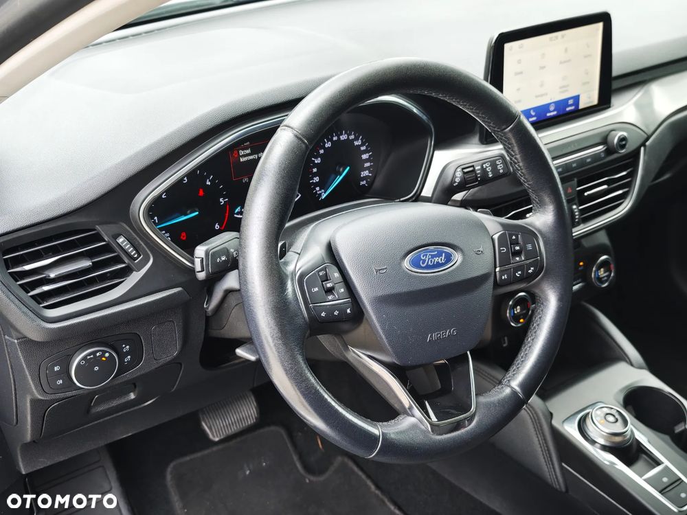 Ford Focus 1.5 EcoBlue Start-Stopp-System TITANIUM - 18