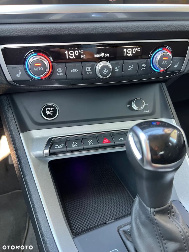 Audi Q3 35 TFSI S tronic - 14