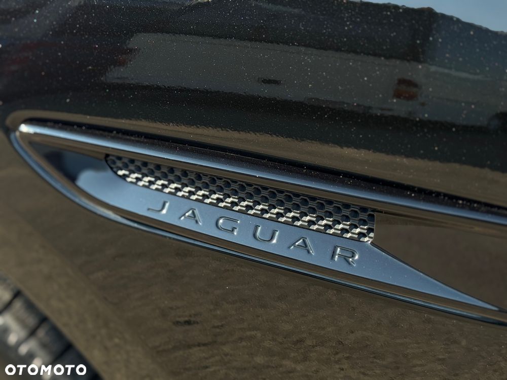Jaguar F-Pace 30t AWD Prestige - 5