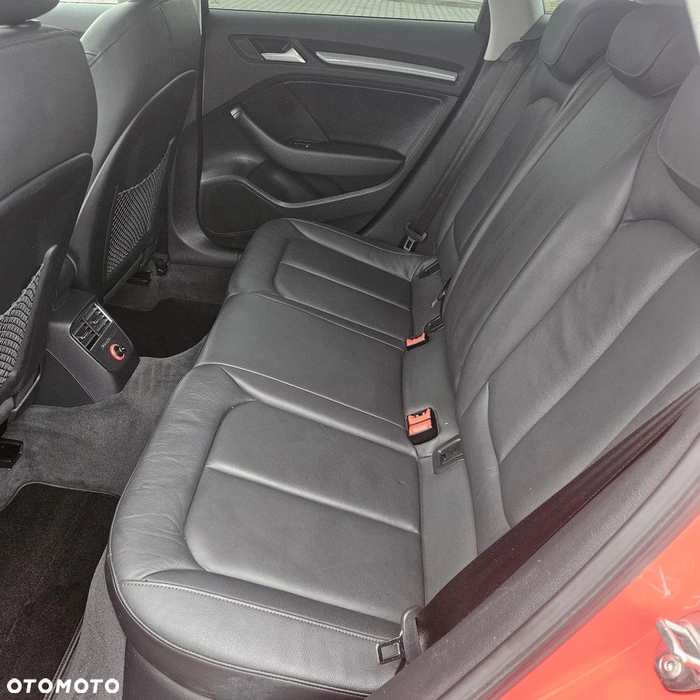 Audi A3 Sportback 1.6 TDI DPF Ambition - 25