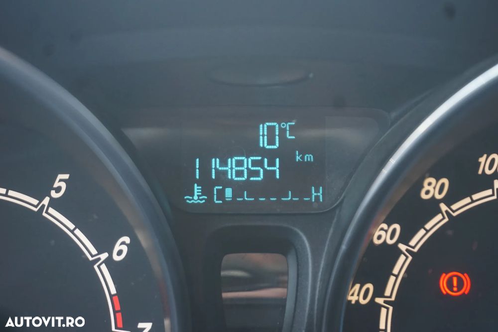 Ford Fiesta - 10