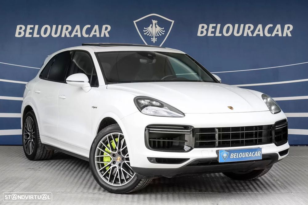 Porsche Cayenne Turbo S E-Hybrid - 1