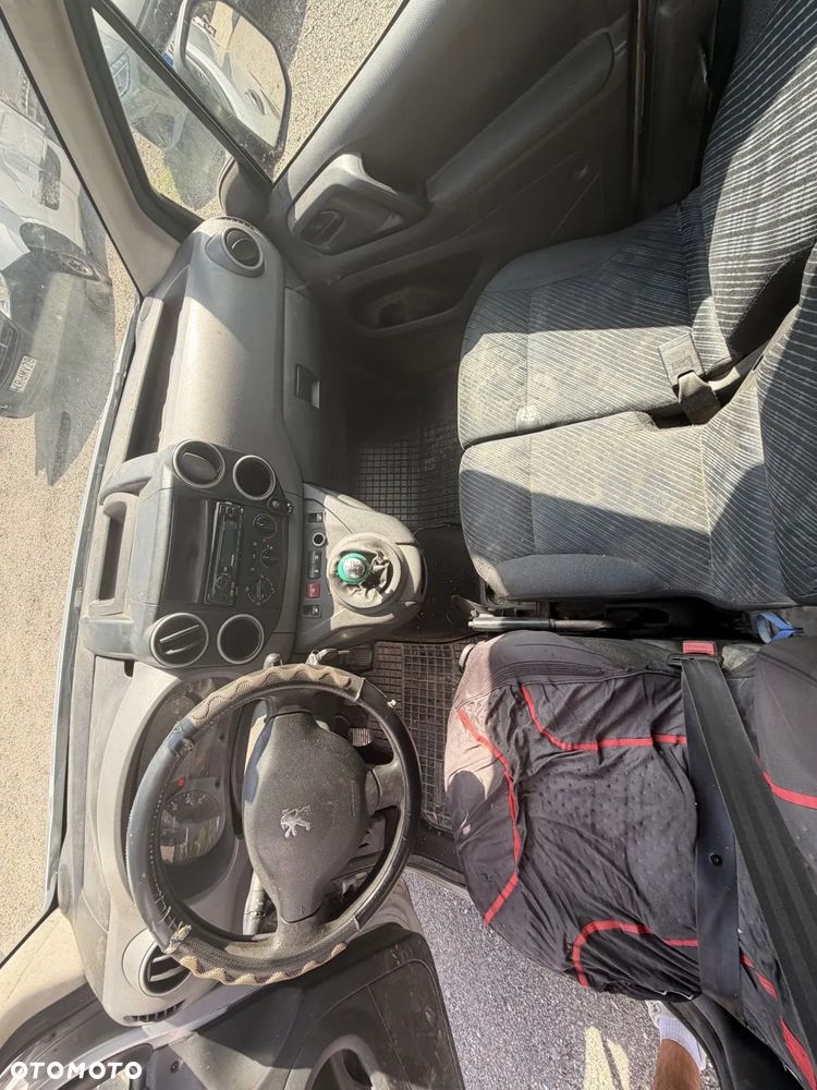 Peugeot PARTNER - 7