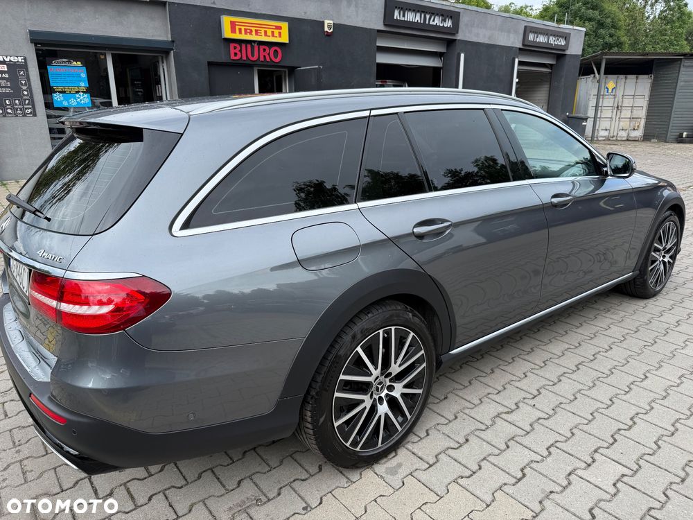 Mercedes-Benz Klasa E 220 d 4-Matic All-Terrain - 31