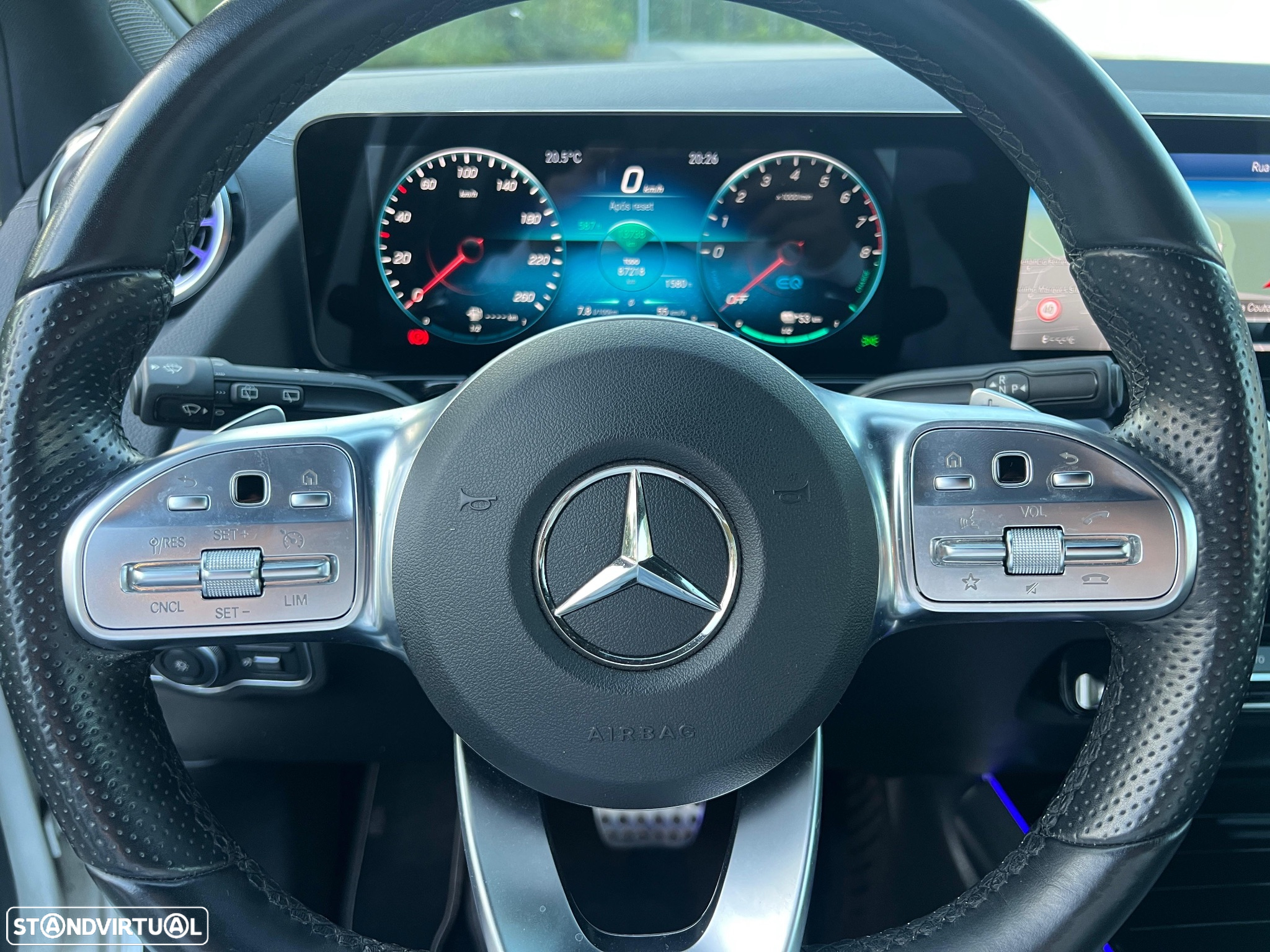 Mercedes-Benz B 250 e AMG Line - 17