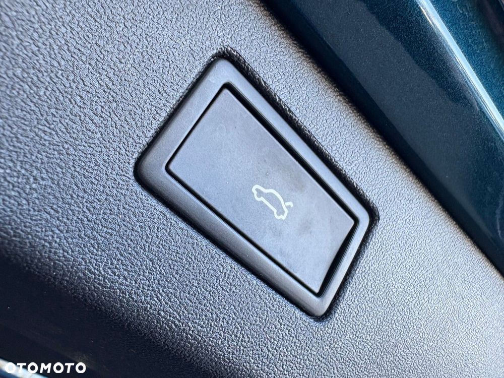 Volkswagen Tiguan - 19