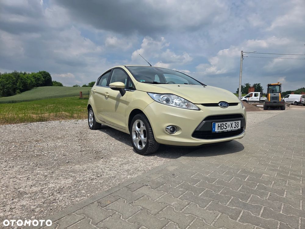 Ford Fiesta 1.3 Ghia - 10