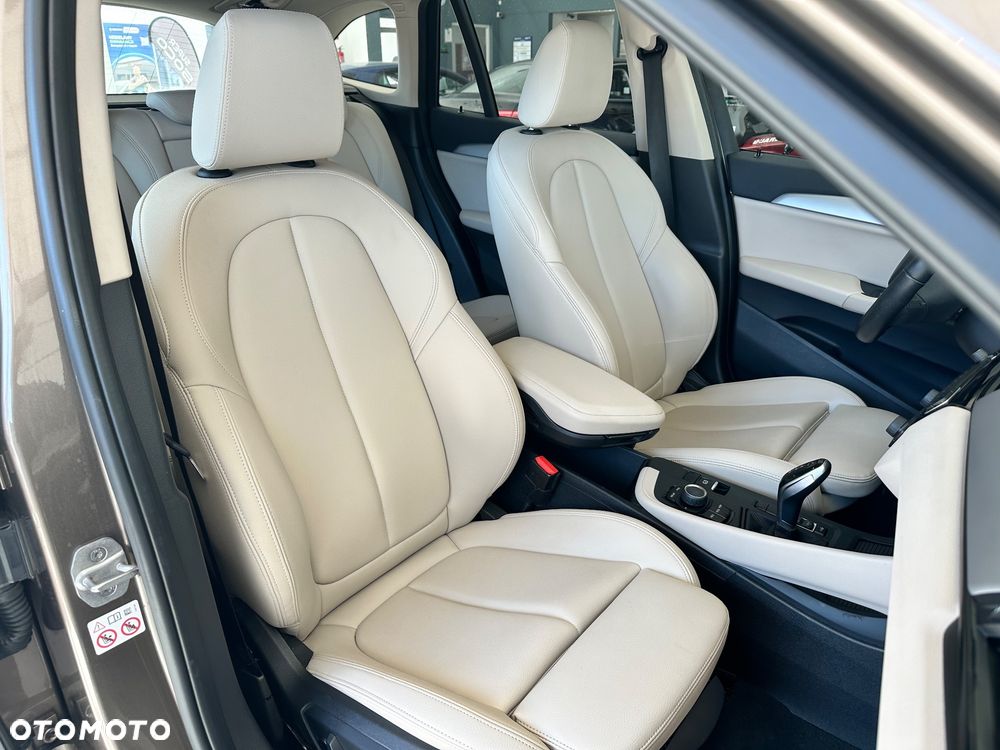 BMW X1 sDrive18i GPF xLine - 9