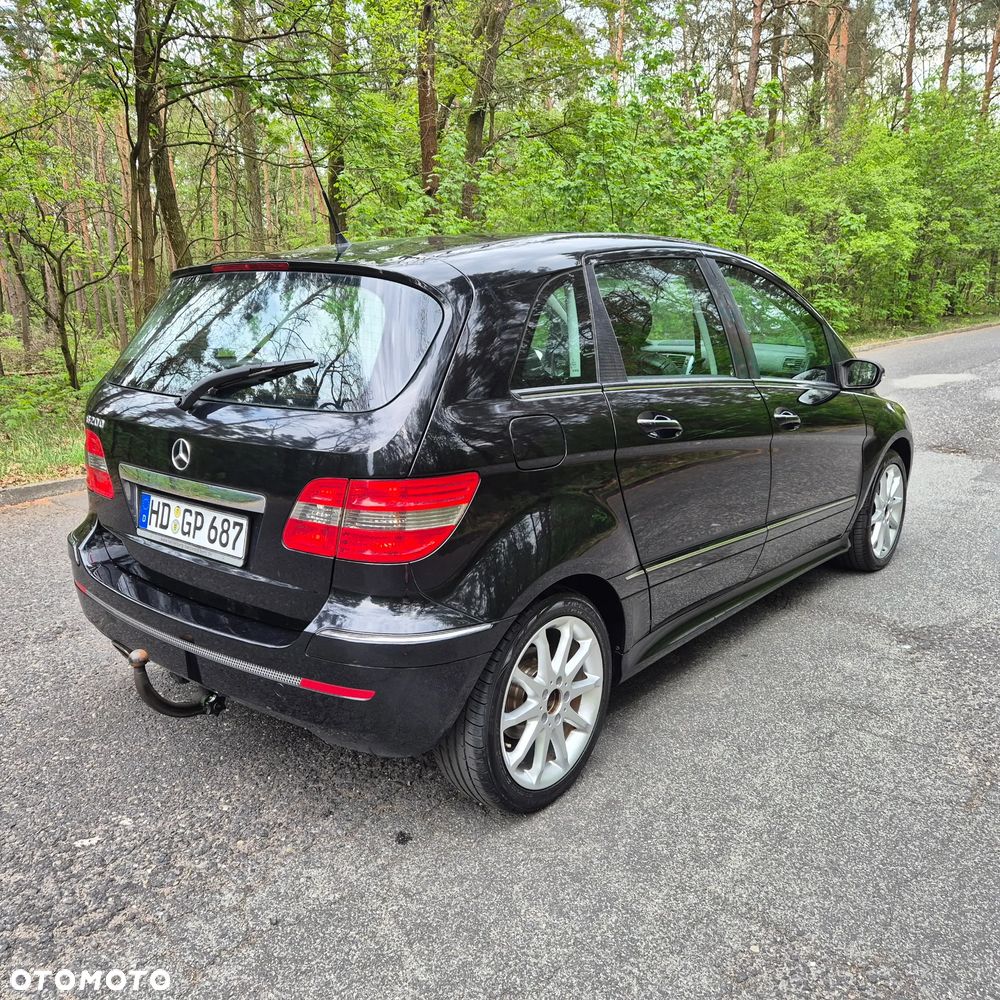 Mercedes-Benz Klasa B 200 SPORT EDITION - 16
