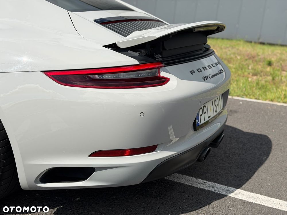 Porsche 911 Carrera GTS PDK - 2