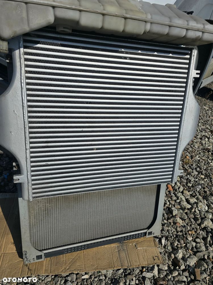 Chłodnica intercoolera Man F2000 - 1