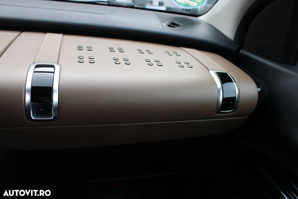 Citroën C4 Cactus 1.6 BlueHDi S&S BVM Shine - 27