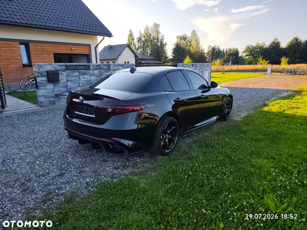 Alfa Romeo Giulia 2.9 V6 Bi-Turbo AT8 Quadrifoglio - 7