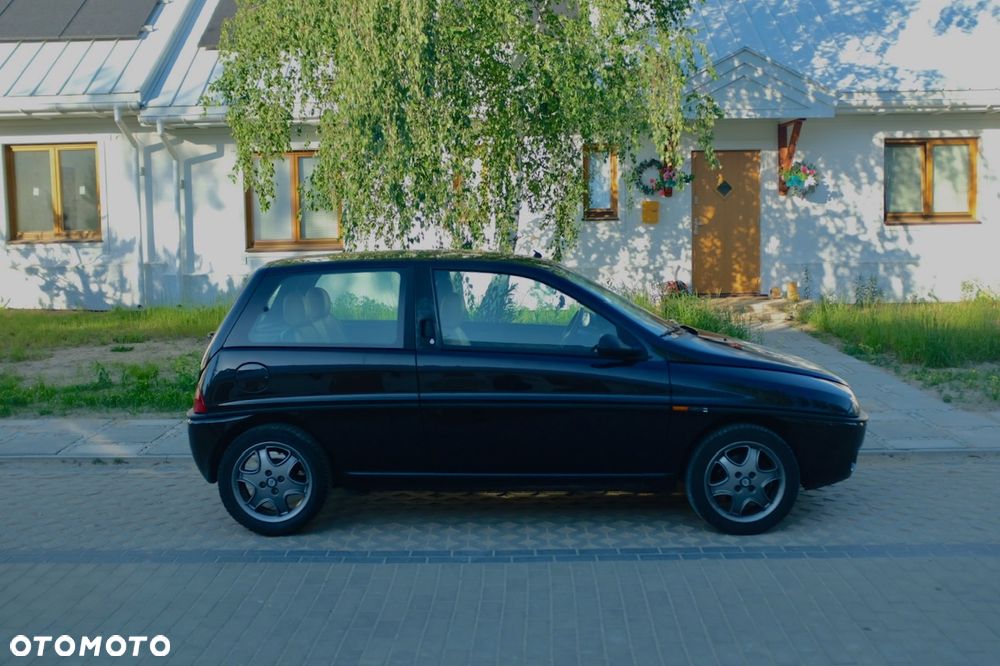 Lancia Ypsilon - 1