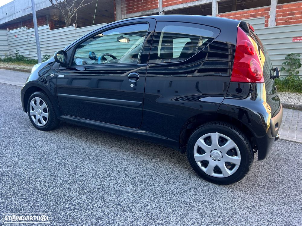 Peugeot 107 1.0 Millesim 200 - 9