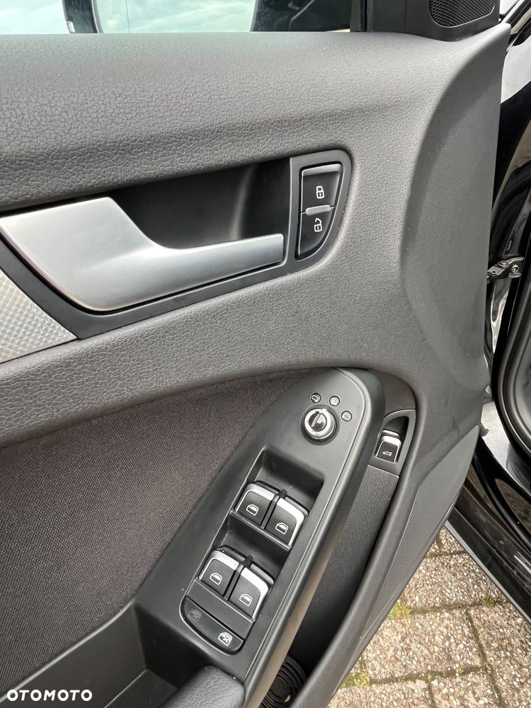 Audi A4 Avant 2.0 TDI DPF quattro S tronic S line Sportpaket - 18