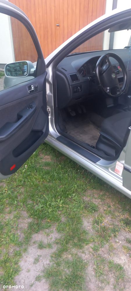 Skoda Fabia - 5