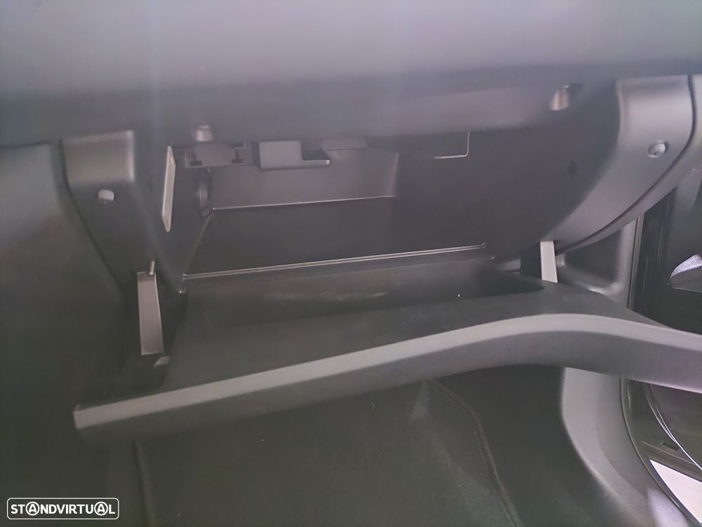 Peugeot 308 1.5 BlueHDi Style - 27