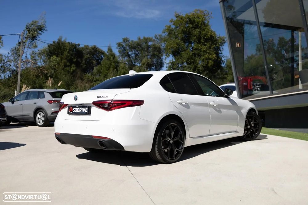 Alfa Romeo Giulia 2.2 D Super AT8 - 7