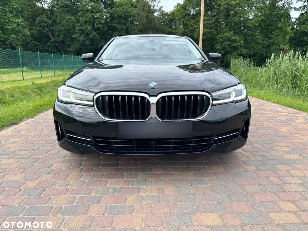 BMW Seria 5 530i xDrive Luxury Line sport - 2