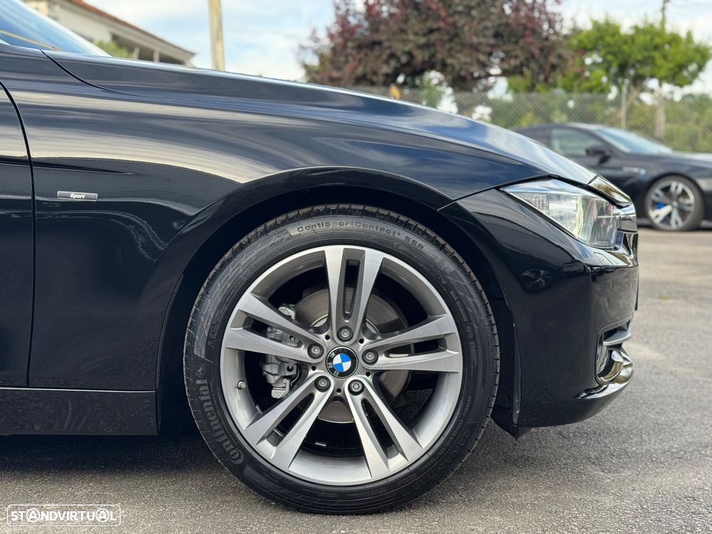 BMW 318 d Auto Line Sport - 4