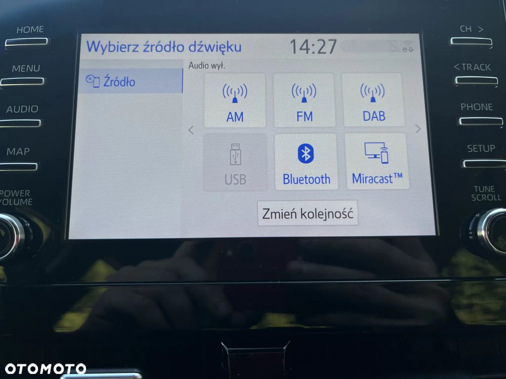 Toyota Camry 2.5 Hybrid Comfort CVT - 21
