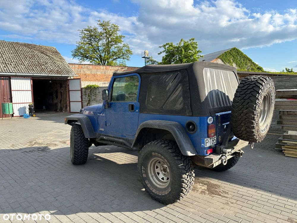 Jeep Wrangler - 6