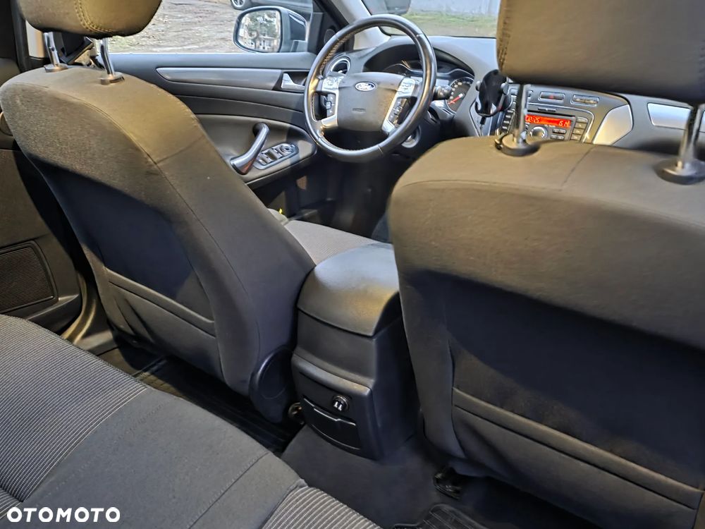 Ford Mondeo 2.0 TDCi Titanium - 13