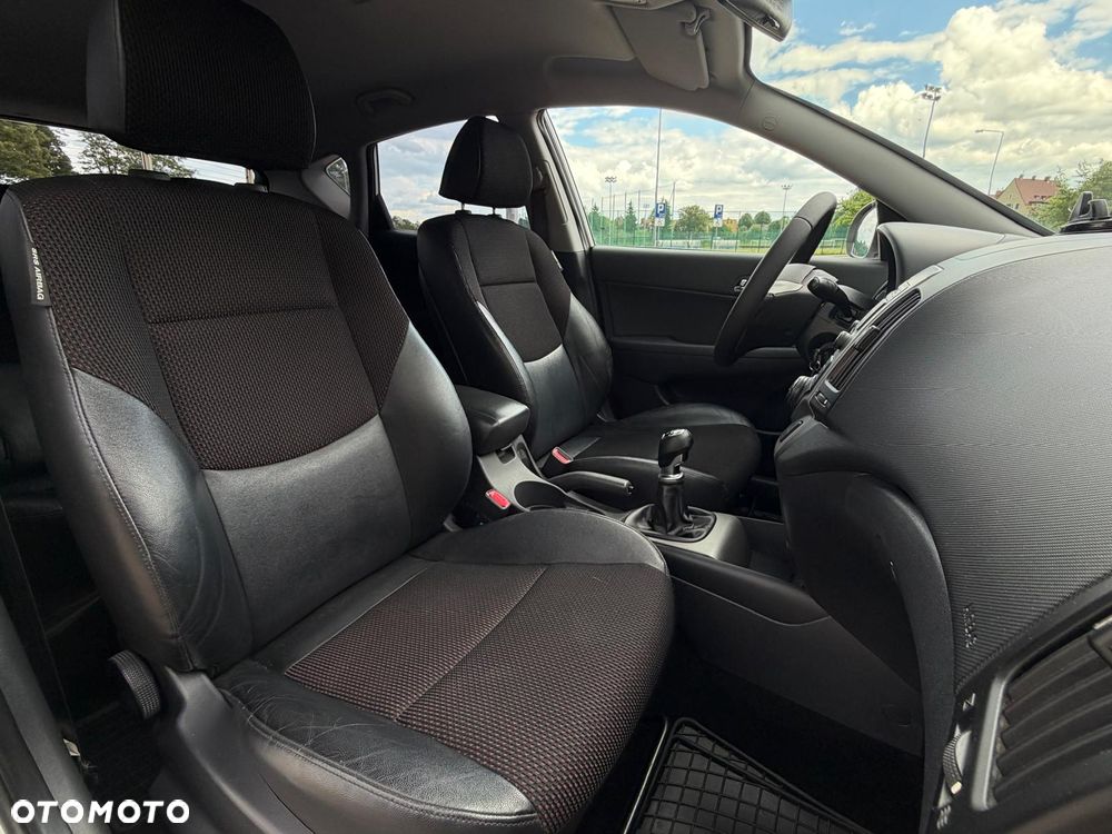 Hyundai i30 1.4 Edition Plus - 30
