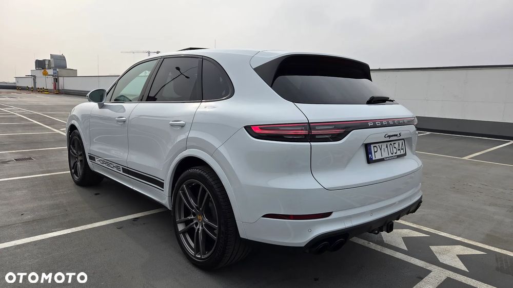 Porsche Cayenne S - 1