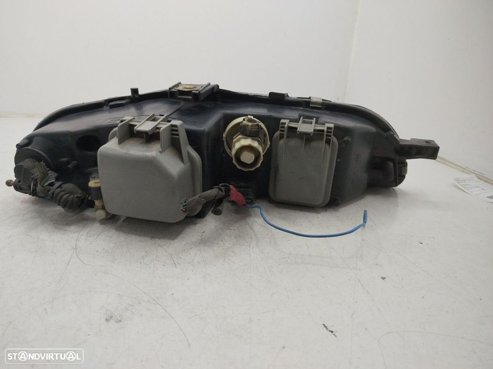 Farol/ Otica Dianteiro Esq Fiat Brava (182_) - 4