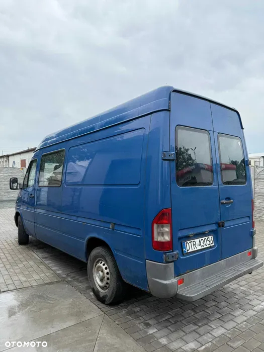 Mercedes-Benz Sprinter 208 - 2