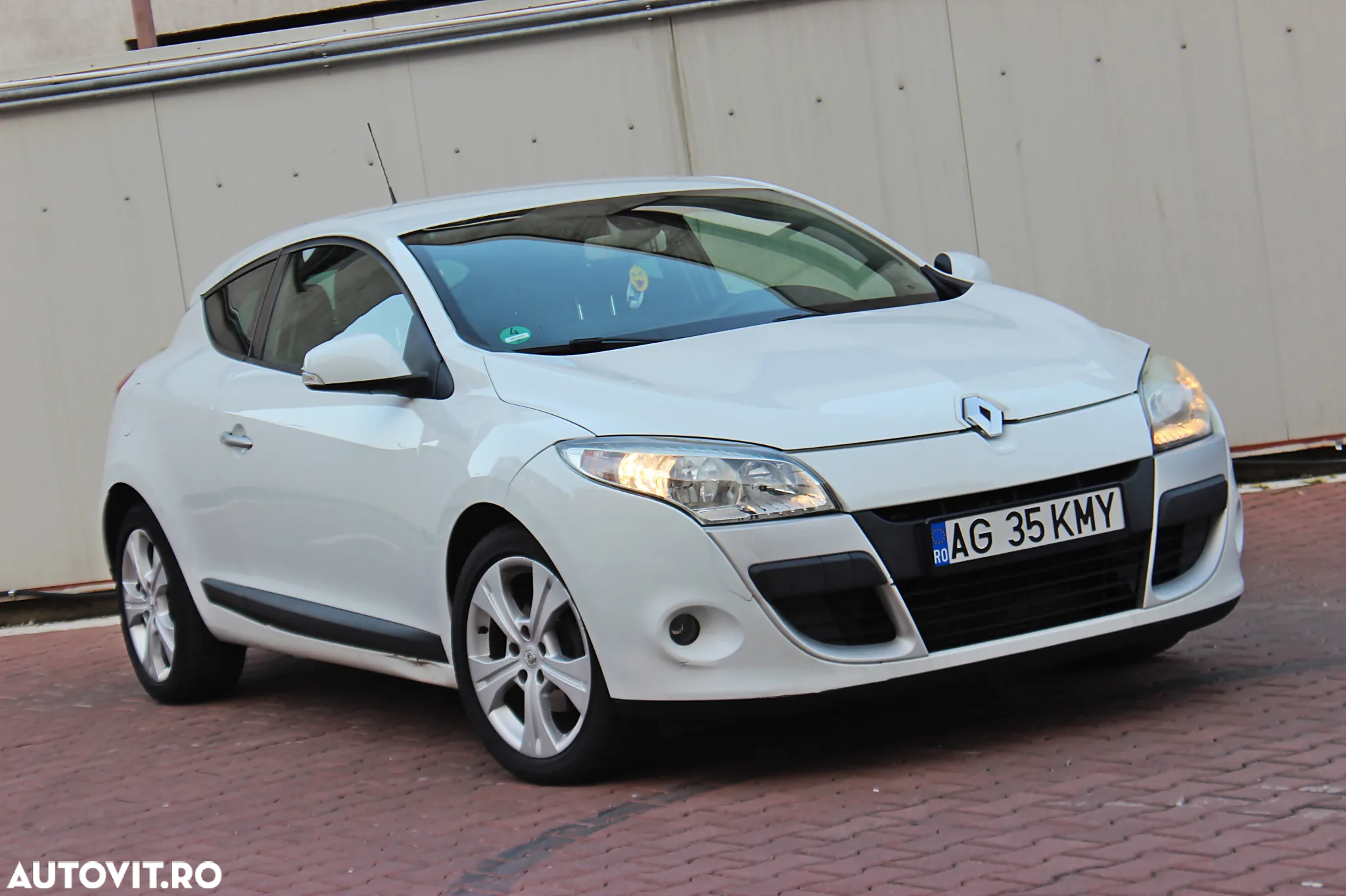 Renault Megane III Coupe 1.5 dCi Color Edition - 2