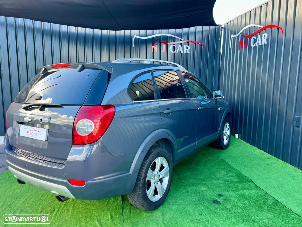 Chevrolet Captiva 2.2 VCDi Seven Xtreme 164g 7L - 4